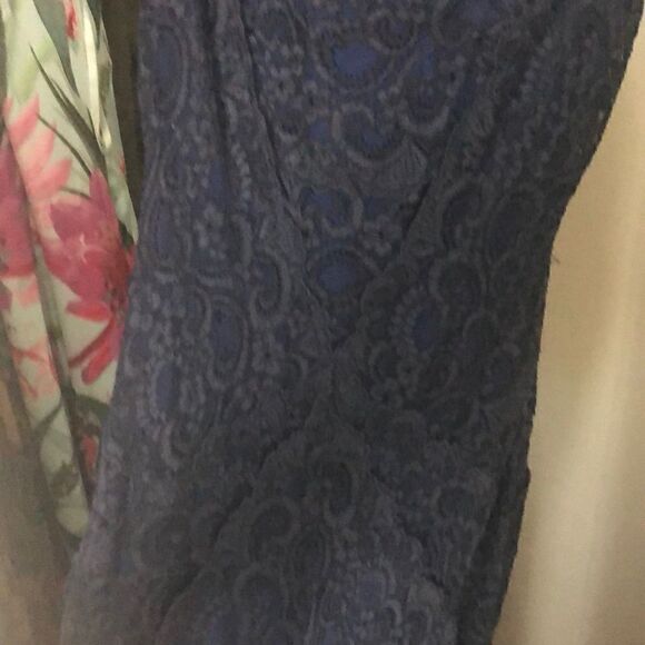Nicole Miller navy lace gown sz 2 EUC - Picture 4 of 4
